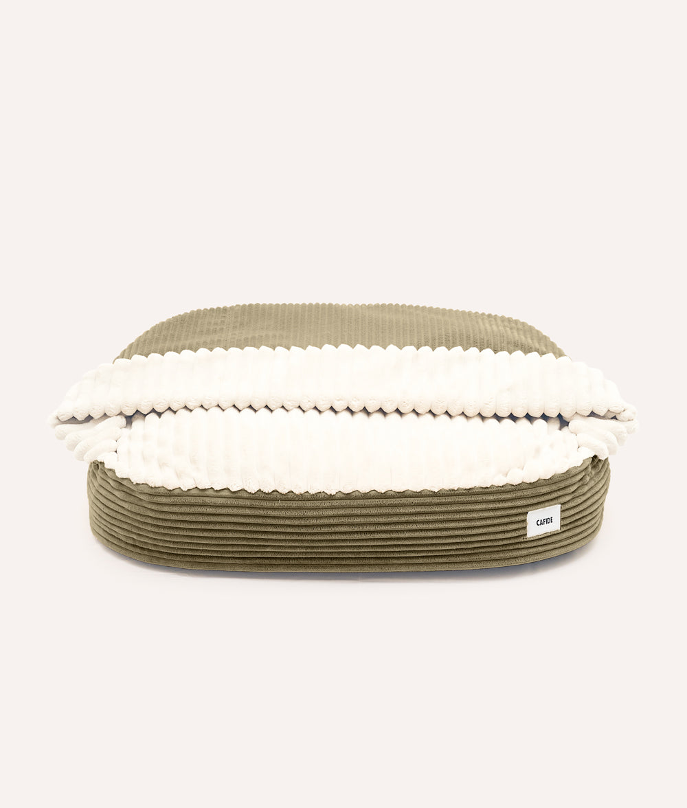 Cama Perro con Capucha Pana Verde, Maso